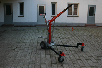 Moritz TK1-500 / TK2-600 als mobile Basis für den Montagekran